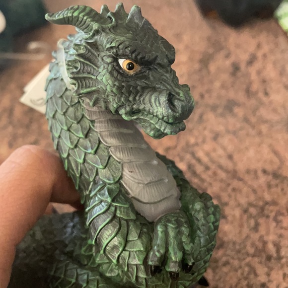 Grumpy Dragon - Picture 2 of 6